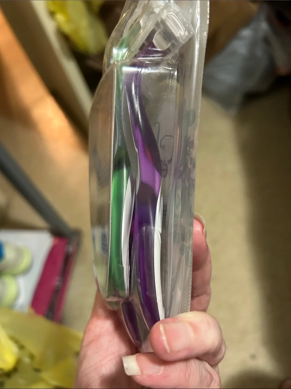 Soleil Escape 4-Count Women's Razors - Green & Purple - Picture 4 of 4